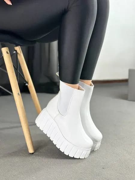 بوت برشکا کشی کوتاه — تصویر ۵