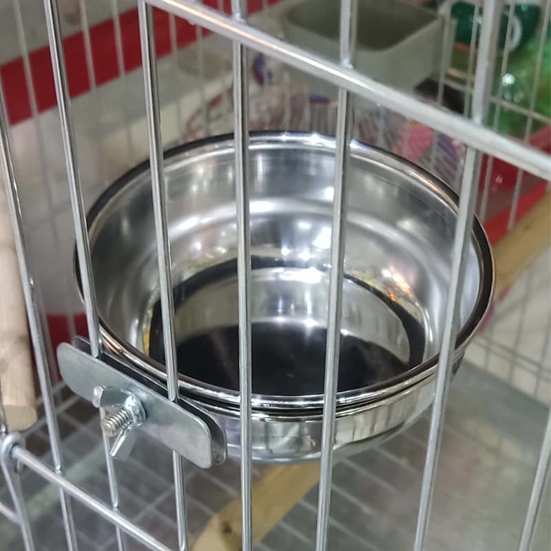 ظرف آب و غذا پرندگان مدل گیره ای استیل کد 13155 — تصویر ۲