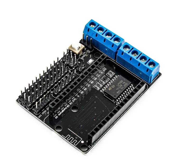 شیلد موتور درایور L293D با قابلیت اتصال برد NodeMCU و کنترل وایفای