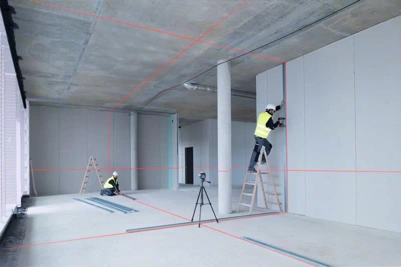 تراز لیزری خطی بوش Bosch GLL3-80 CG Professional Line Laser+BT150 Tripod — تصویر ۴