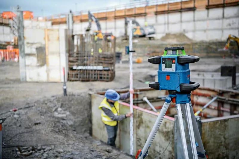ست لیزری گردان بوش Bosch GRL 650 CHVG Professional Rotation Laser Set — تصویر ۴