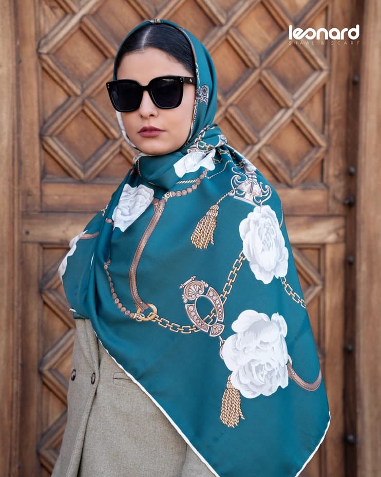 روسری ابریشم توییل 2212 — تصویر ۴