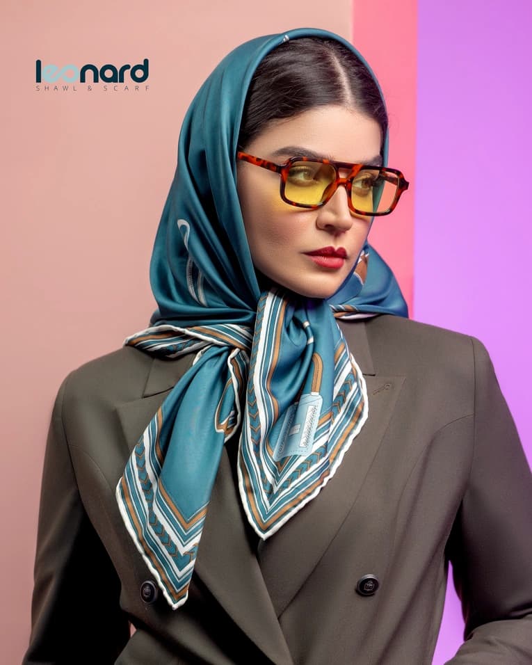 روسری ابریشم توییل 2237 — تصویر ۴