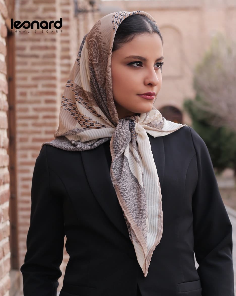 روسری نخ ابریشم اسکالر 2244 — تصویر ۴