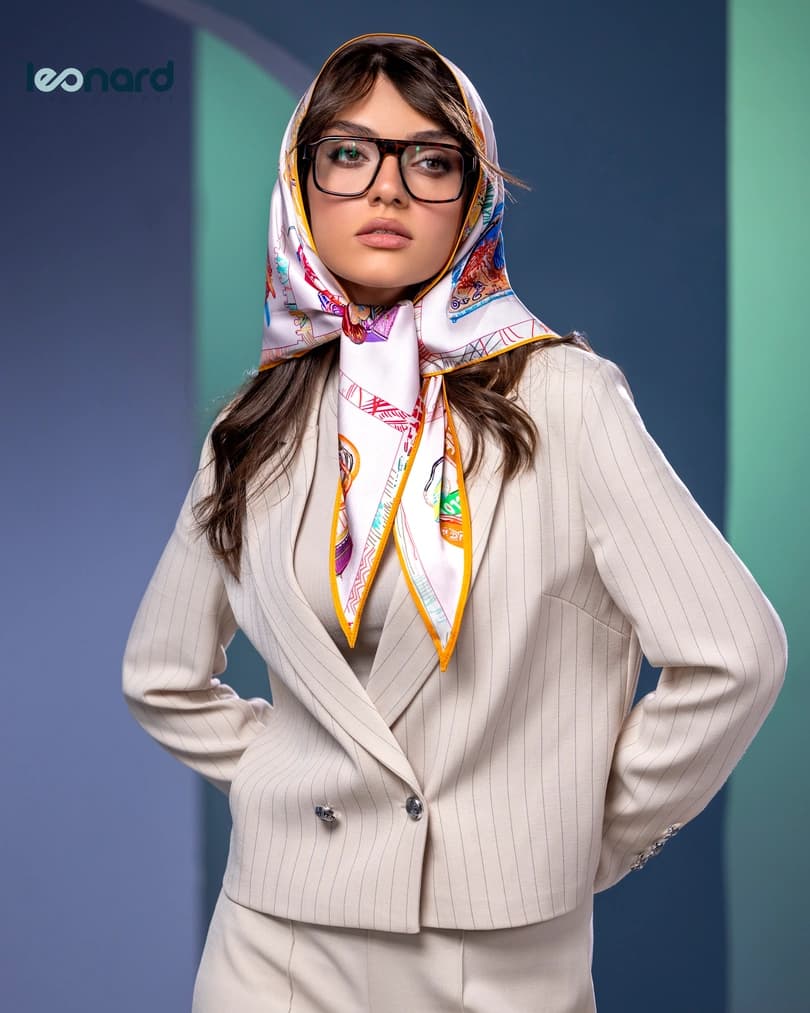 روسری سه گوش ابریشم ch125-1 — تصویر ۵