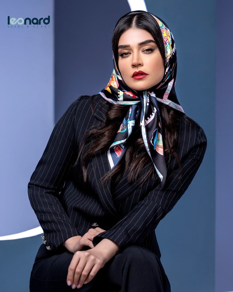 روسری سه گوش ابریشم ch125-1 — تصویر ۶