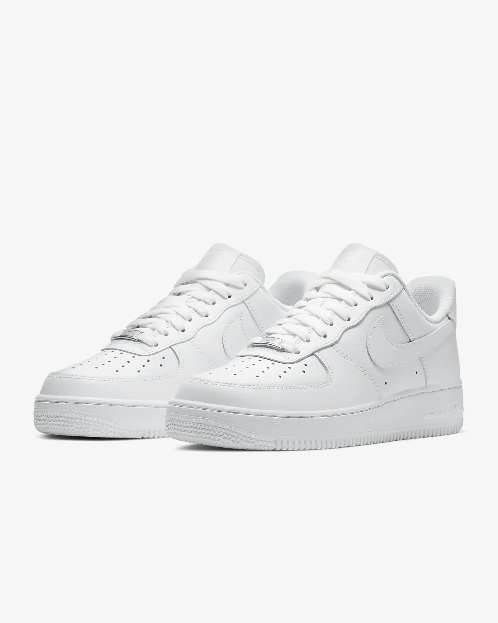 کفش مردانه نایک سفید Nike Air Force 1 ’07 — تصویر ۶