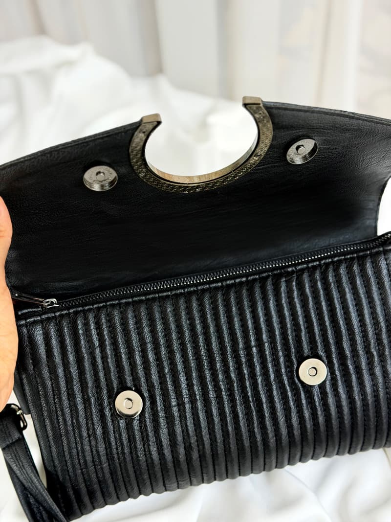 کیف دوشی چرم دینا کد 103200322 — تصویر ۱۱