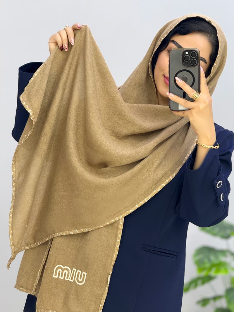 شال وارداتی پاییزه برندا کد 120691 — تصویر ۹