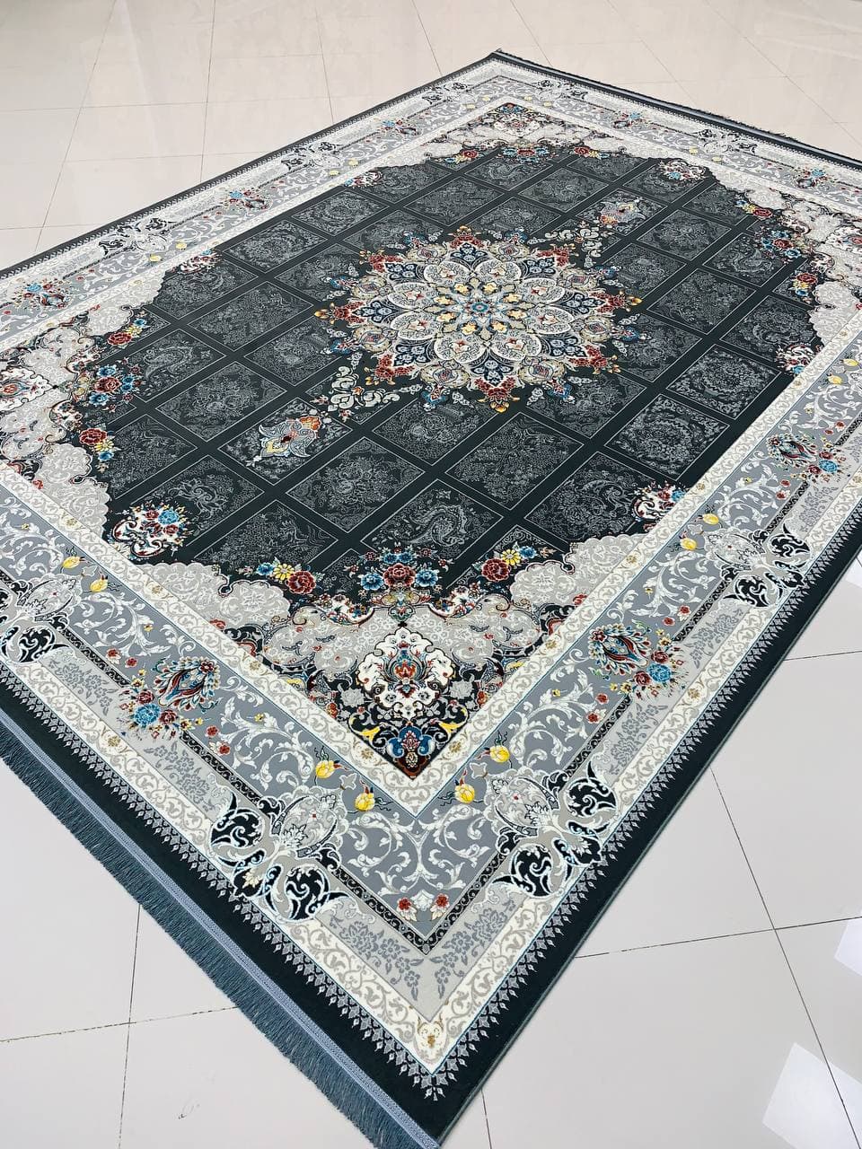 فرش رومیسا دودی 700 شانه تراکم 2550 ساده ده رنگ