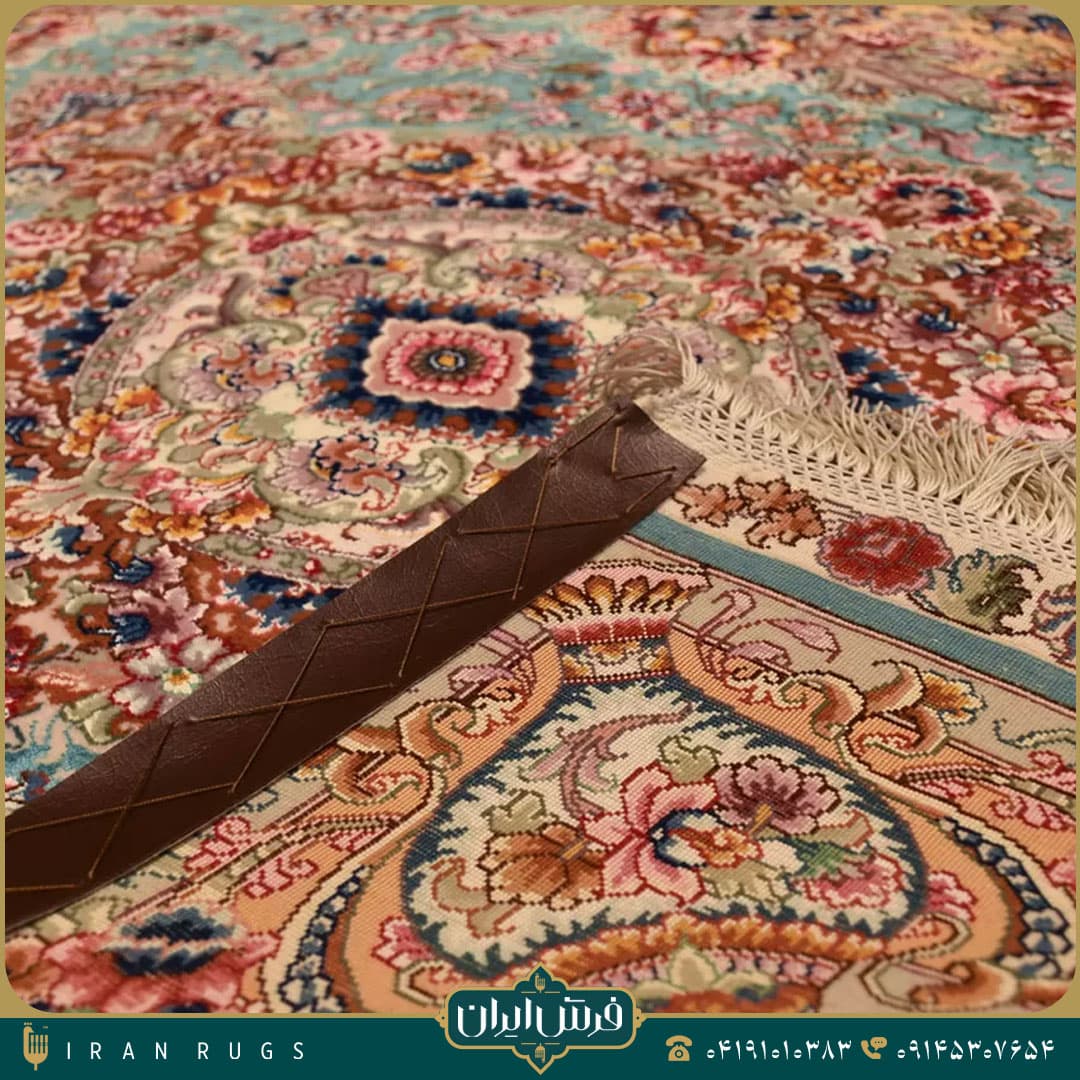 خرید فرش دستباف 1.5 متری طرح خطیبی لچک گلدان کرمی و آبی — تصویر ۷