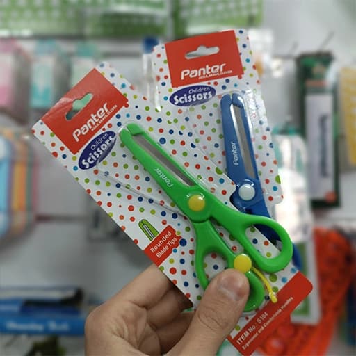 Panter پنتر قیچی کودک با محافظ تیغه S104 — تصویر ۶