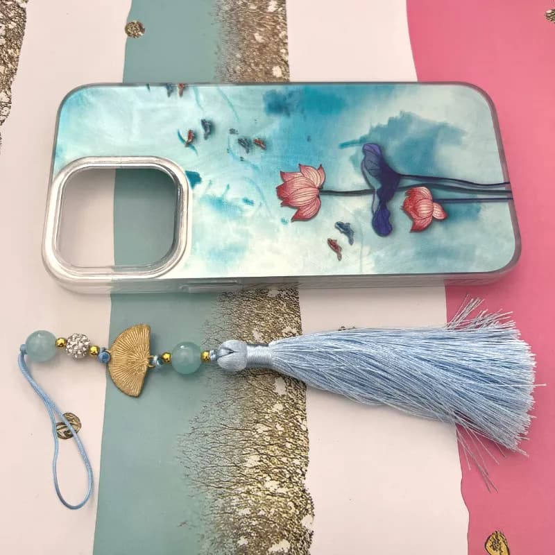 قاب گوشی iPhone 14 Pro Max آیفون طرح نیلوفر آبی همراه با آویز کد 969 — تصویر ۳