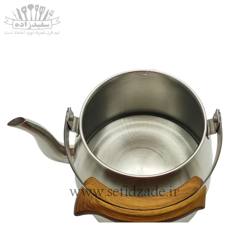 کتری لوله دار کف چدن قیطاسی سپهر 2.5 لیتری دسته طرح چوب 30407 — تصویر ۸
