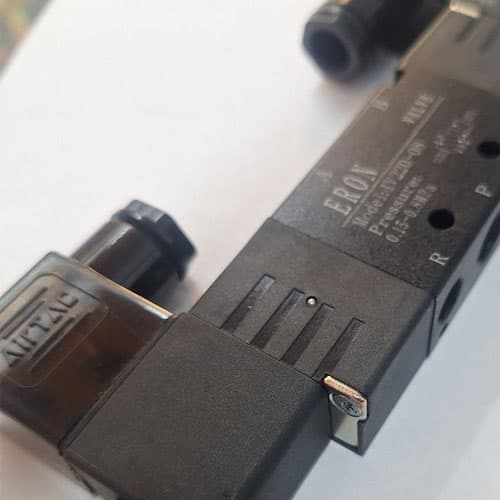 شیر برقی پنوماتیک 2-5 سایز 1/4 دوبل 4V220-08 ERON — تصویر ۵