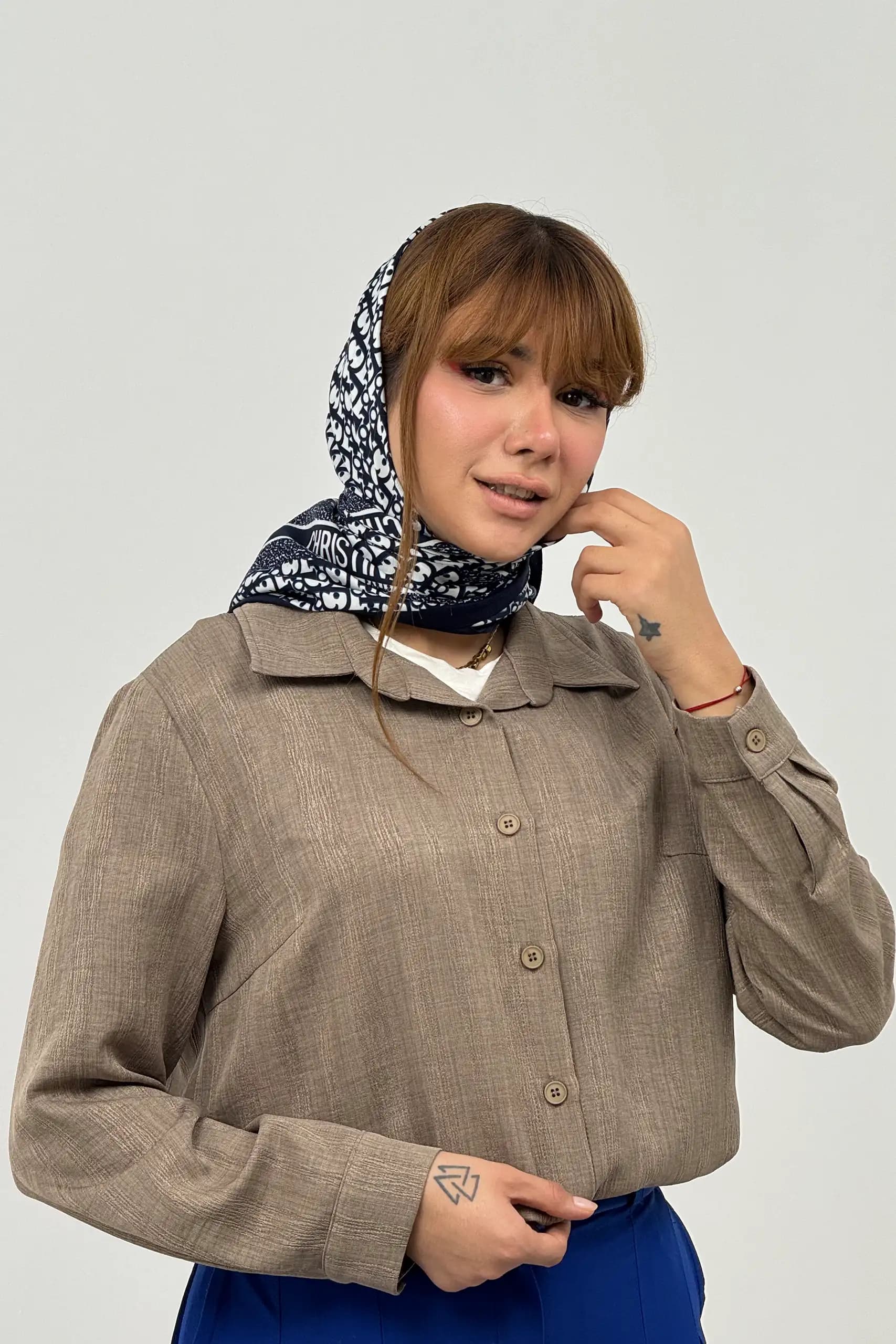 شومیز لوئیز کریشه قد متوسط — تصویر ۶