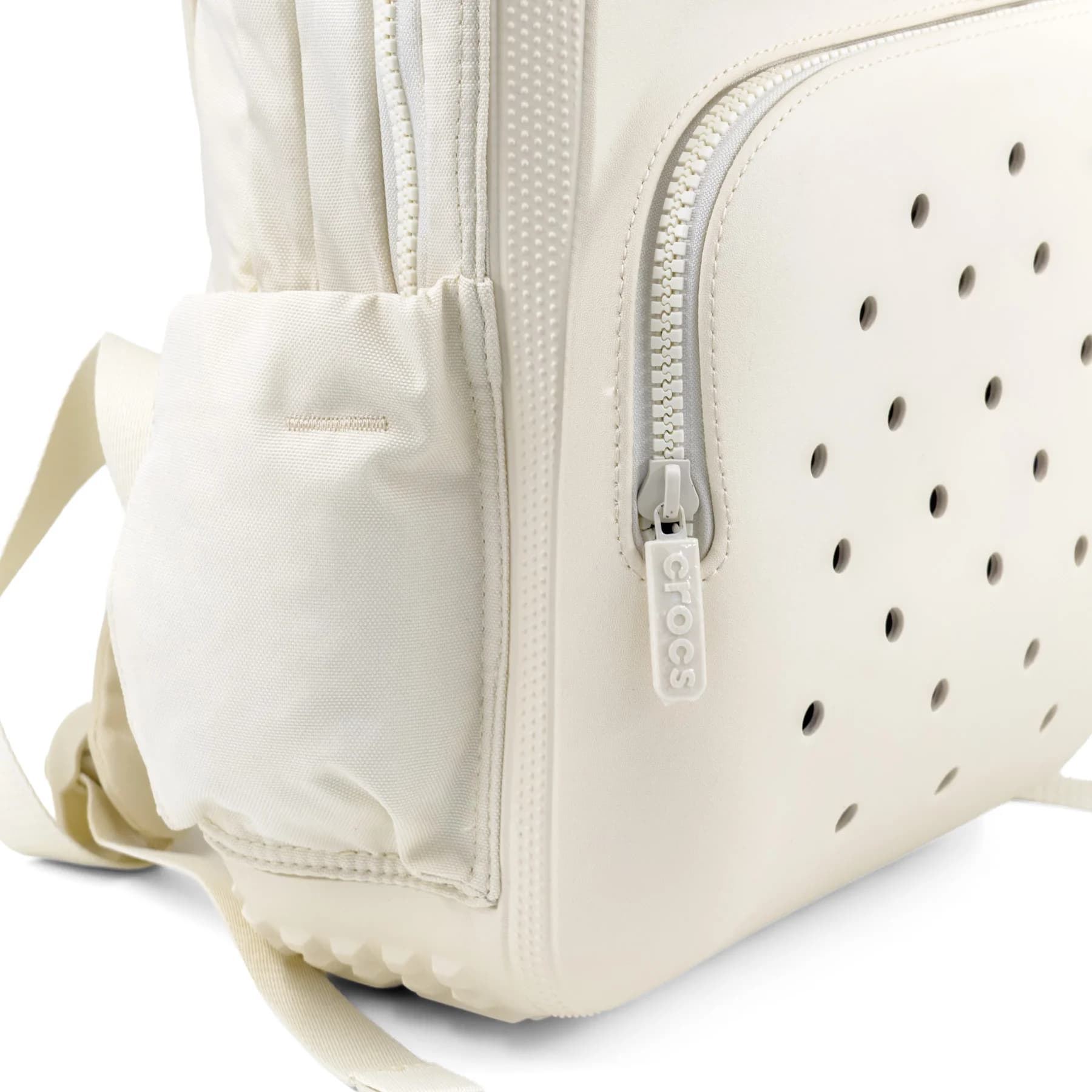 کوله پشتی کراکس سفید شیری زنانه و مردانه | Crocs Backpack — تصویر ۵