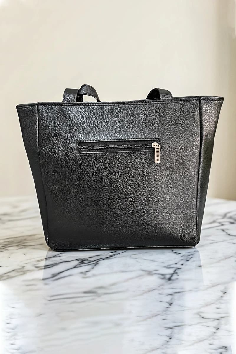 کیف دستی و دوشی زنانه طرح چنل — تصویر ۹