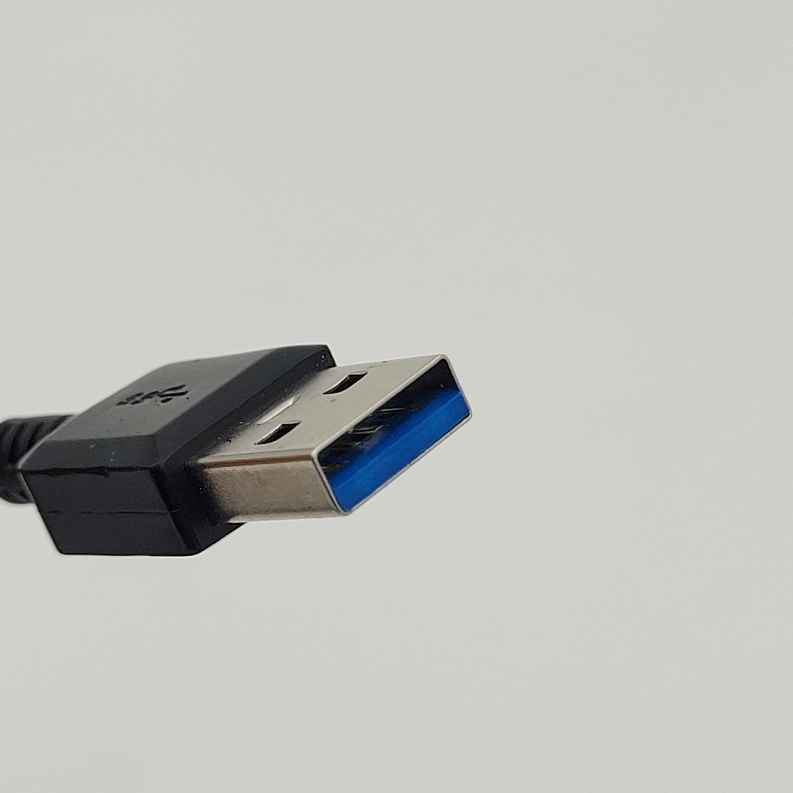 هاب USB الون مدل H301 USB3.0 — تصویر ۴