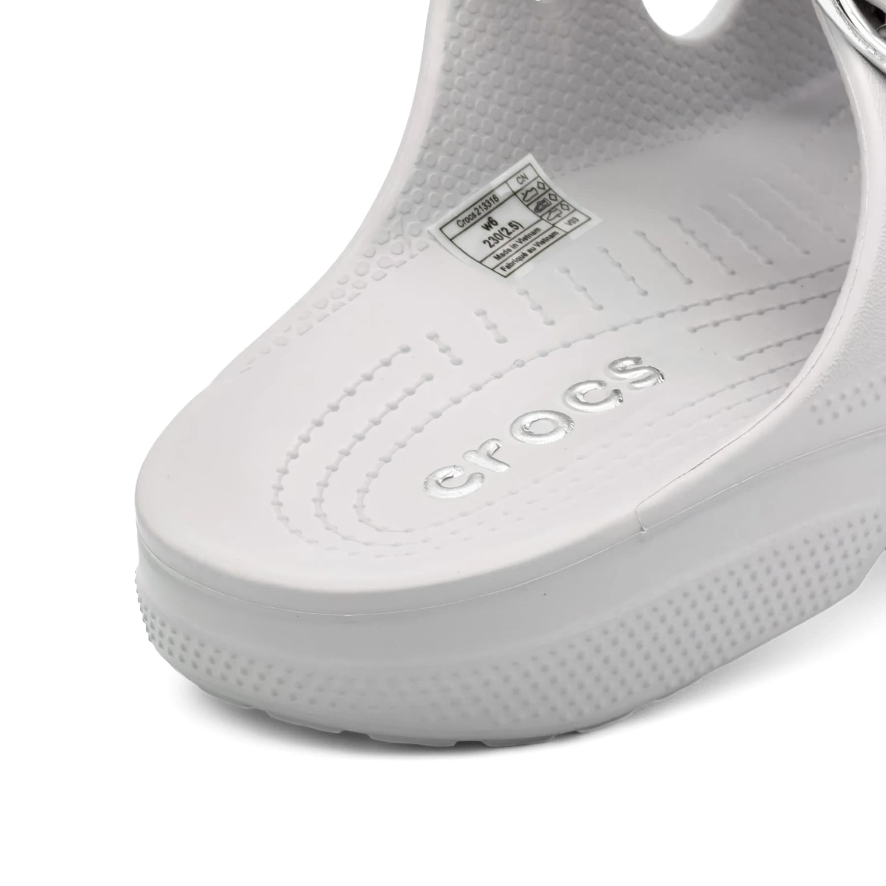 صندل کراکس باکل طوسی نقره‌ای زنانه | Crocs Buckle Sandal — تصویر ۱۱