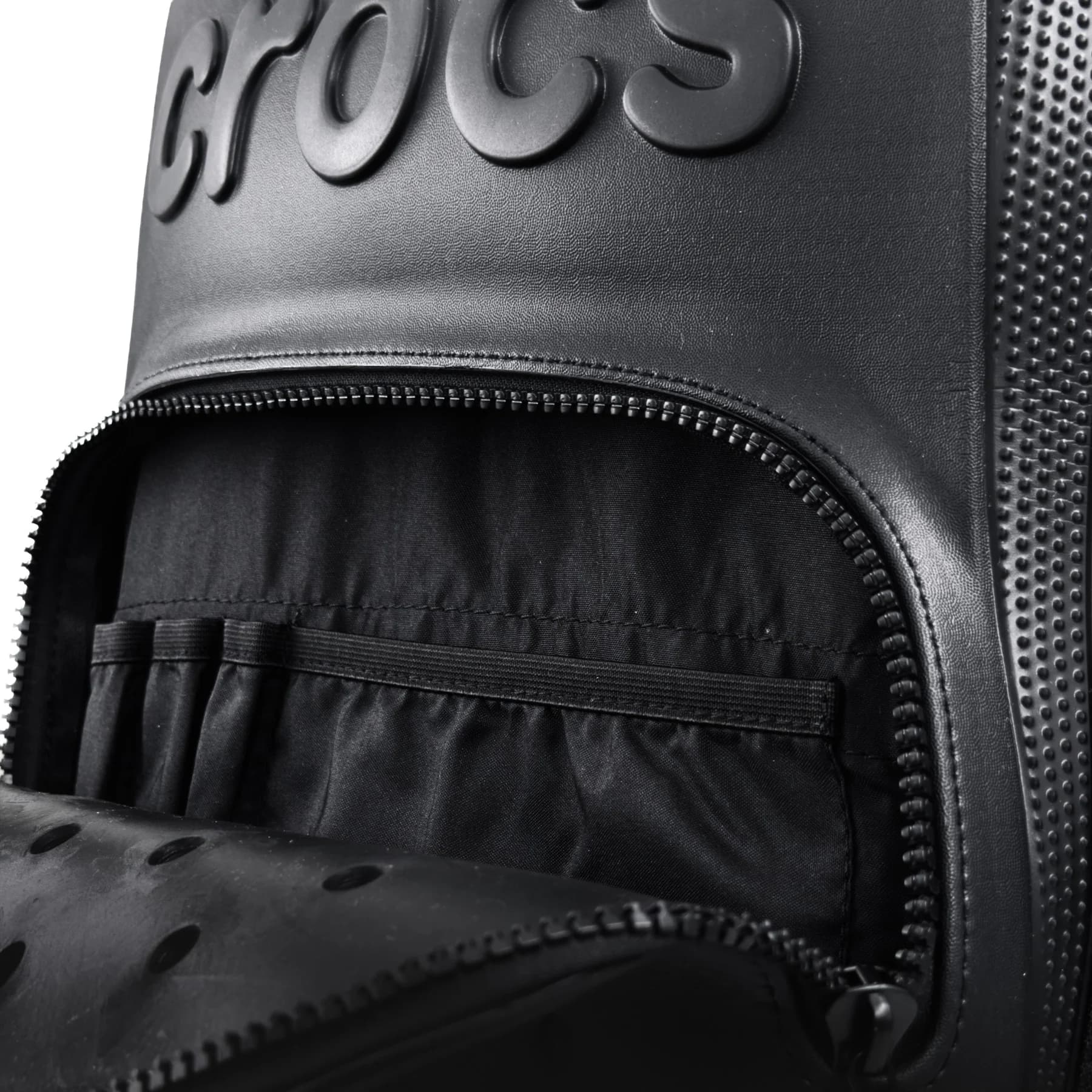 کیف کراکس مشکی | Crocs Backpack — تصویر ۸