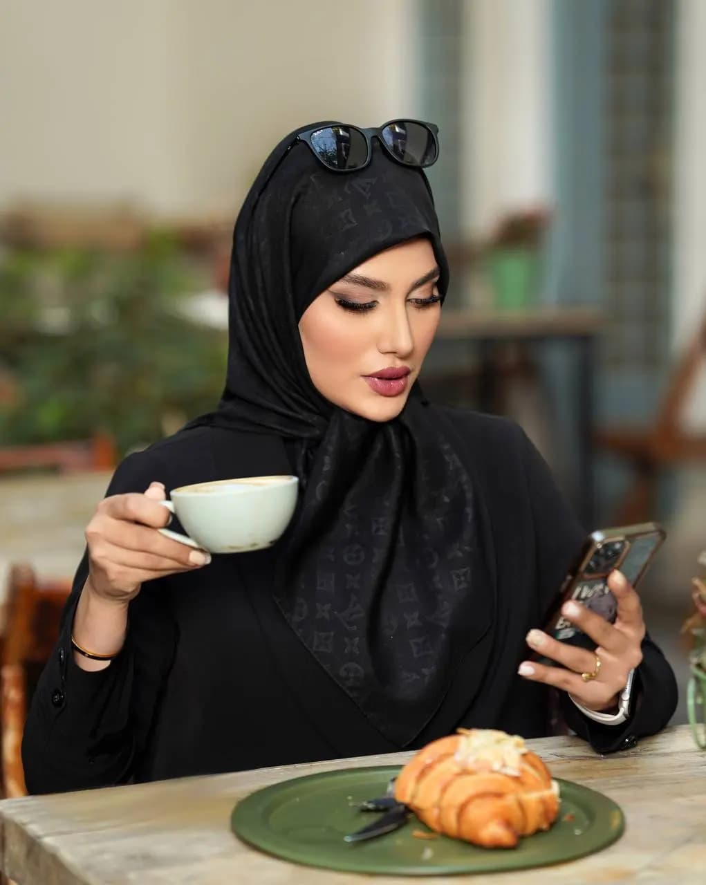 روسری وال ترک طرح لویی ویتون رنگ مشکی سایز 115 کد 395