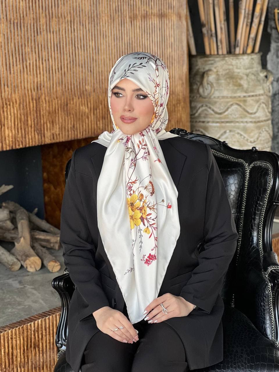 روسری ابریشم ساتن مارک gnt قواره 125 کد 350 — تصویر ۱۱