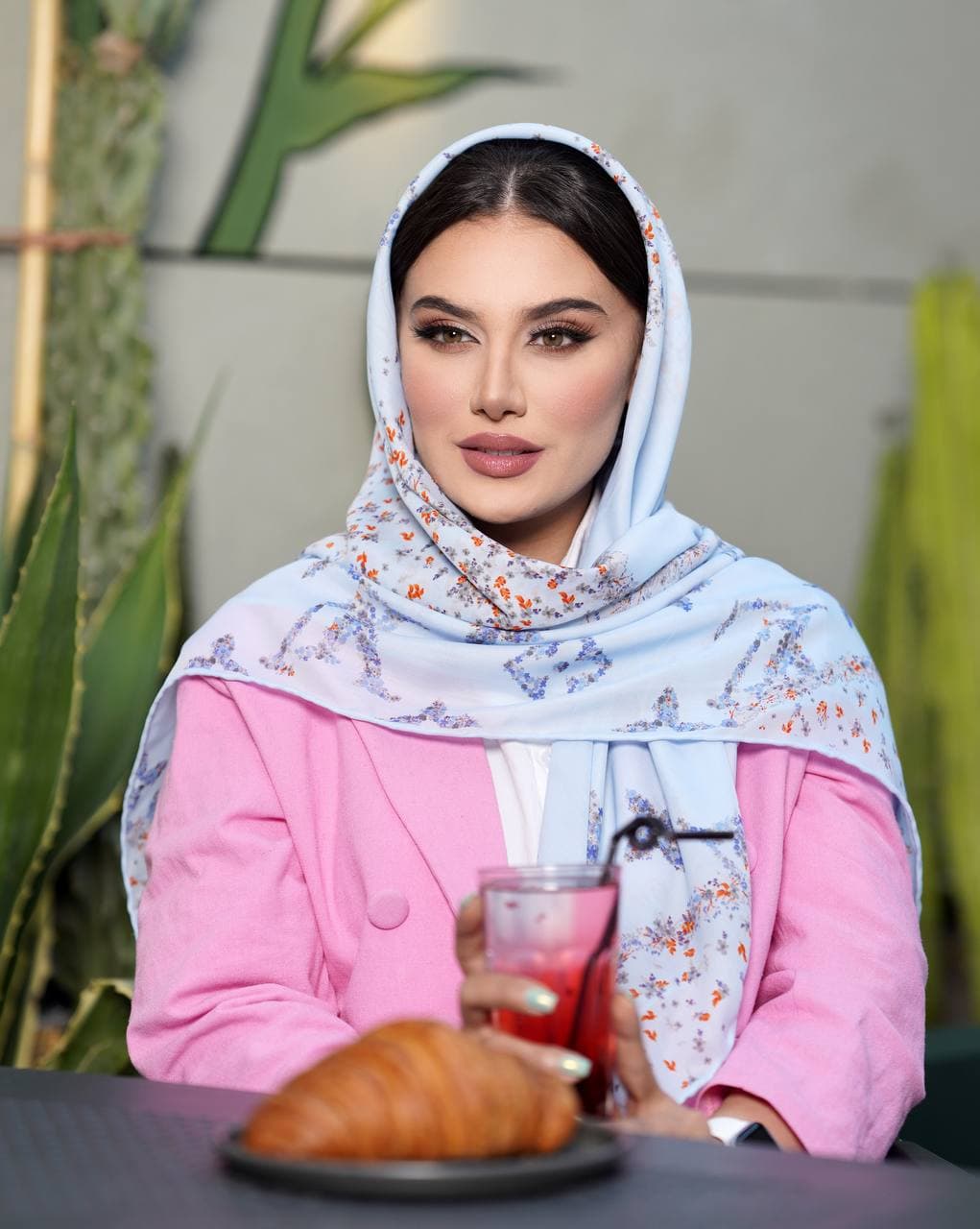 روسری نخی وال ترک طرح گل لویی ویتون سایز 140 کد 153