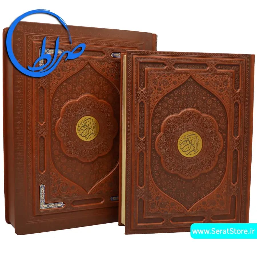 قرآن نفیس جعبه دار عطری با ترجمه طلاکوب — تصویر ۹