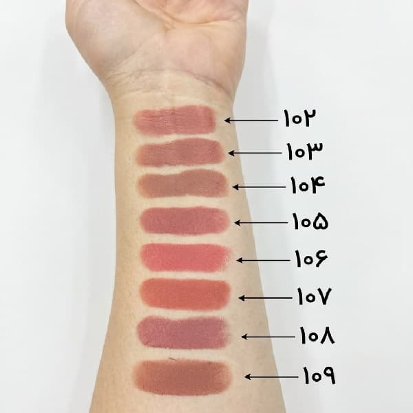 رژ لب جامد پودری گلدن رز مدل Pure Matte شماره 103 — تصویر ۳