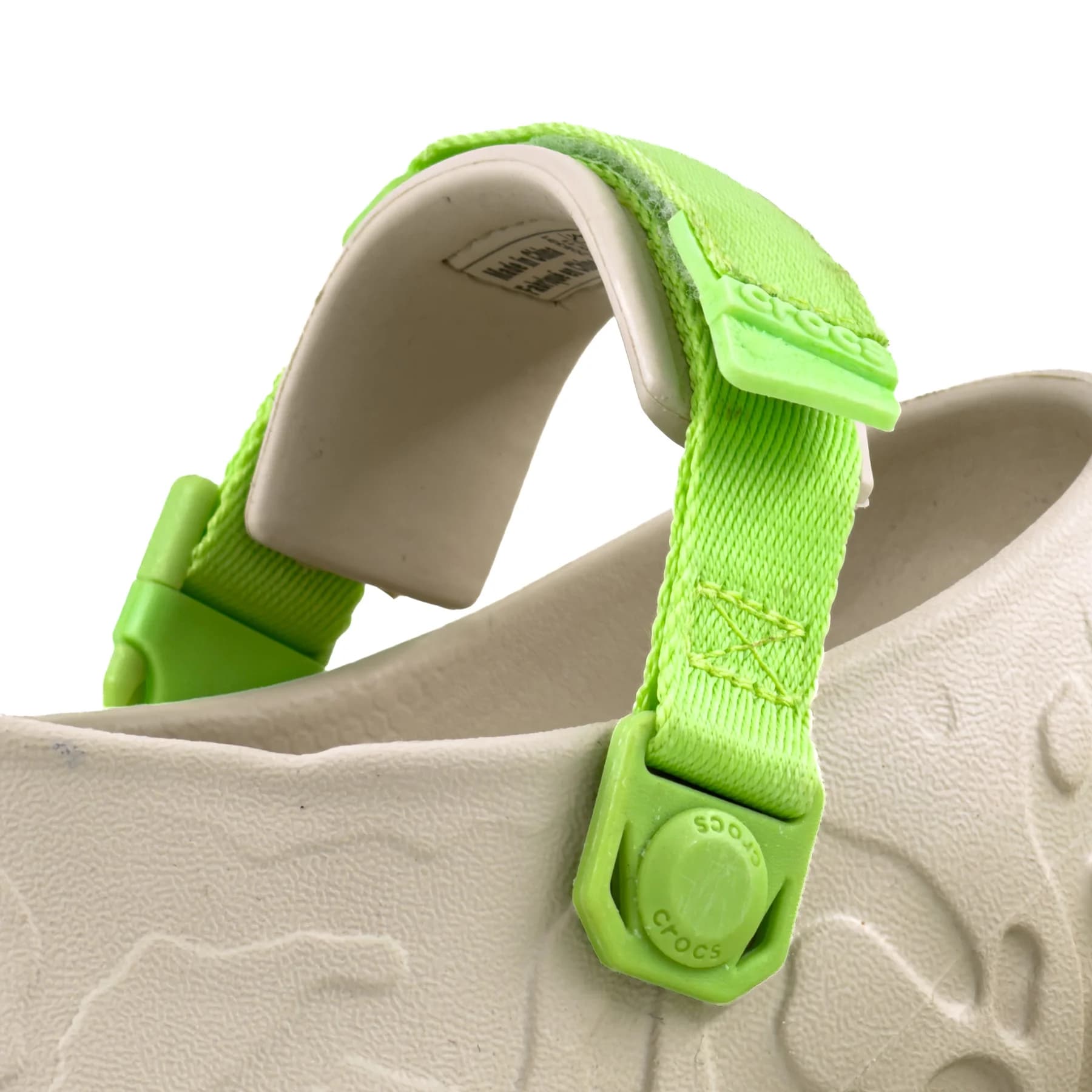 کراکس اطلس کرم فسفری زنانه و مردانه | Crocs Atlas — تصویر ۳