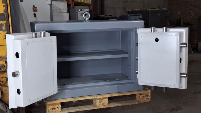 گاو صندوق زیر ویرینی ایران کاوه موحدی مدل GM1000bsm — تصویر ۲
