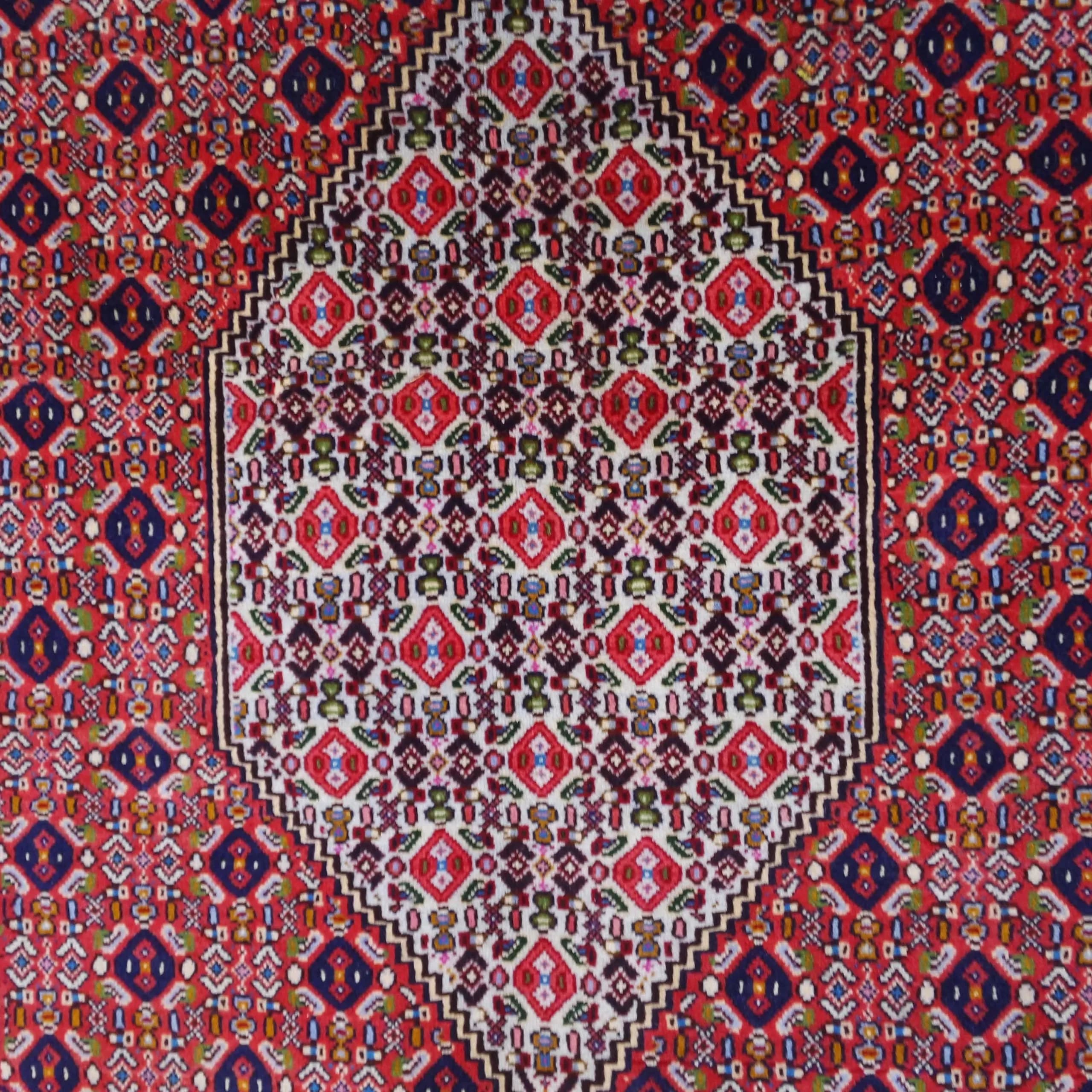 قالی پرده‌ای ترنجی ماهی سنندج — تصویر ۳