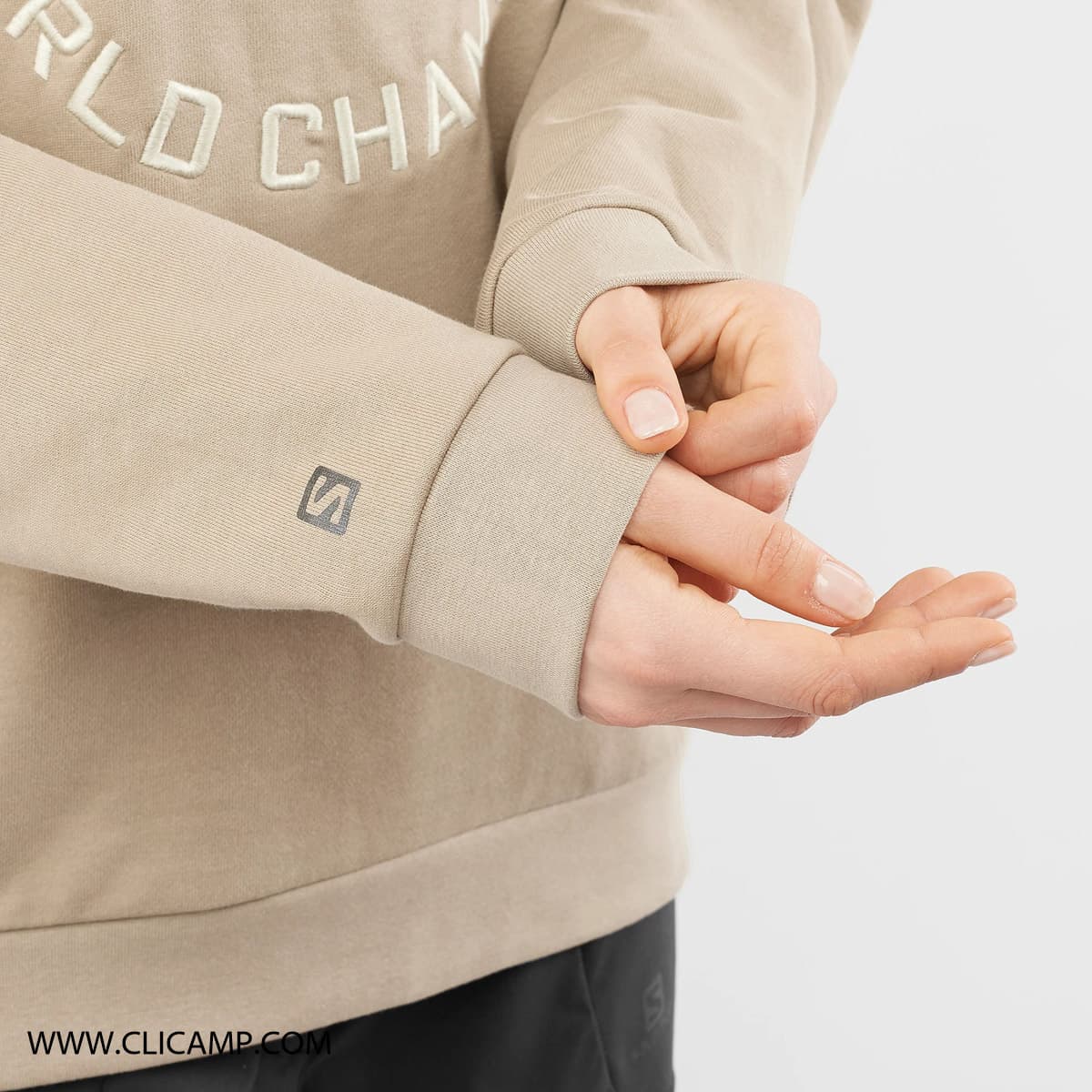 بلوز زمستانی سالامون / SALOMON – مدل Outlife Sweat / خاکی — تصویر ۸