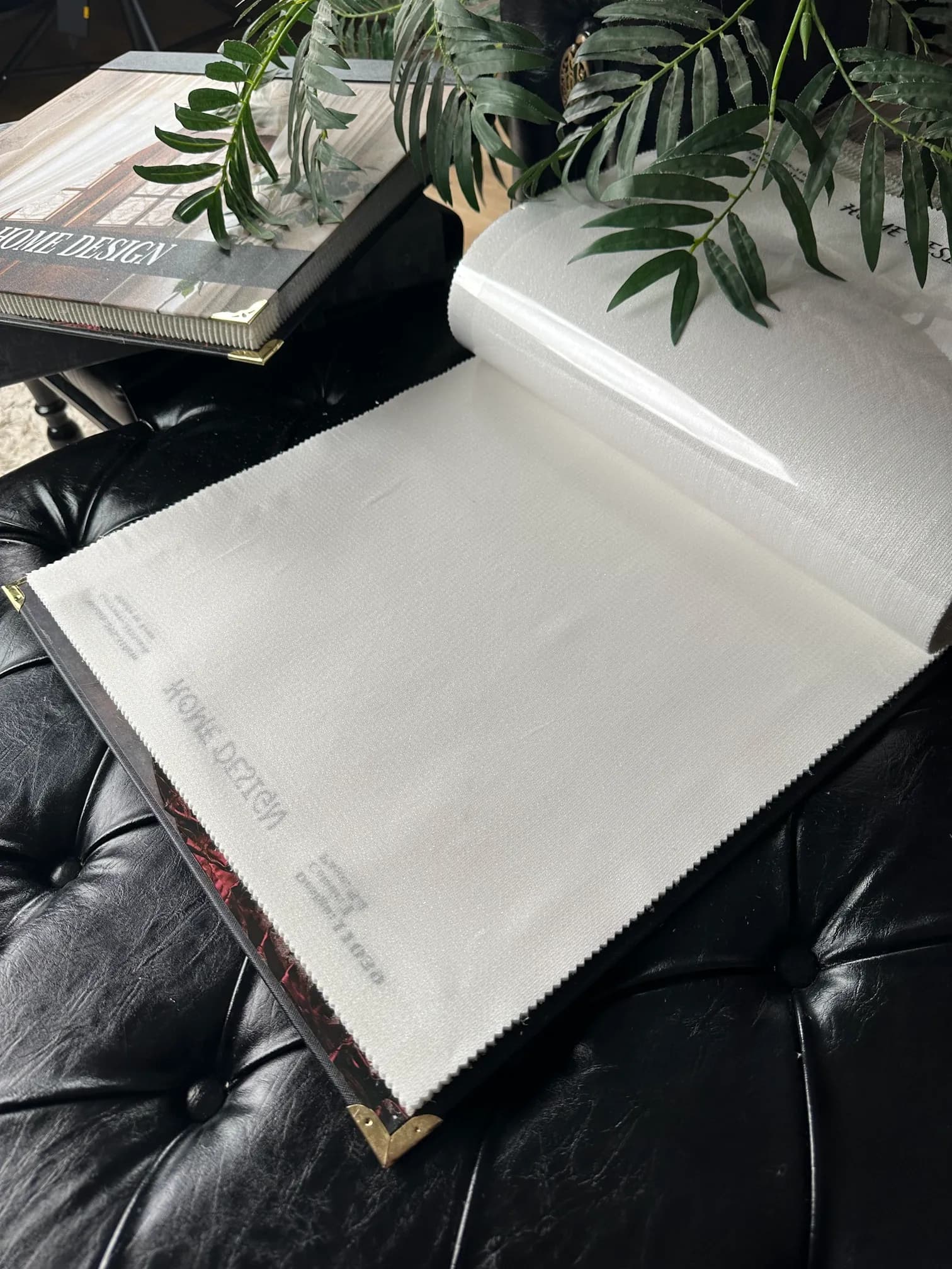 پرده حریر ساده مجلسی شیری — تصویر ۵