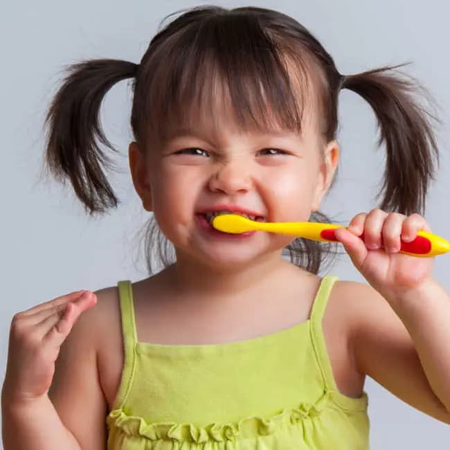 مسواک کودکان 3 تا 6 سال Pro Clean تریزا — تصویر ۲