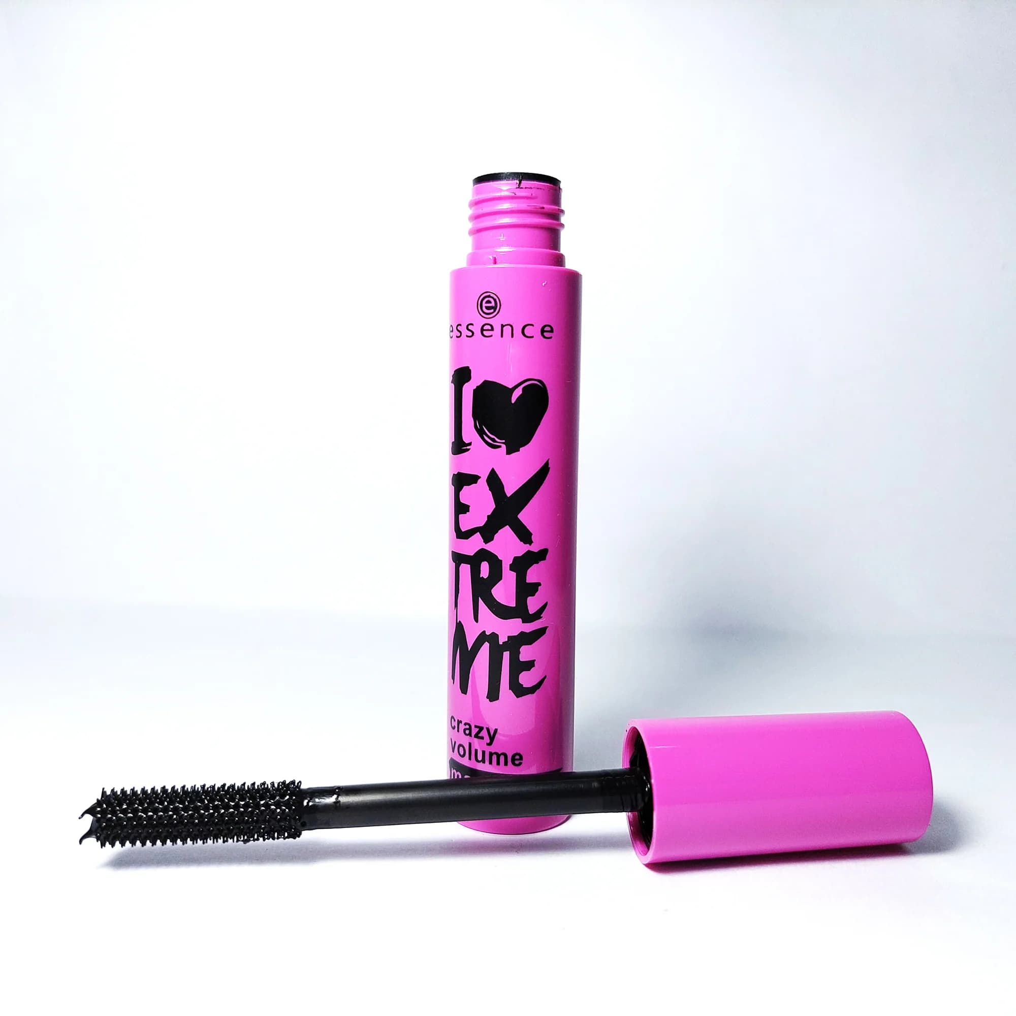 ریمل حجم دهنده اسنس مدل I love extreme — تصویر ۱۱