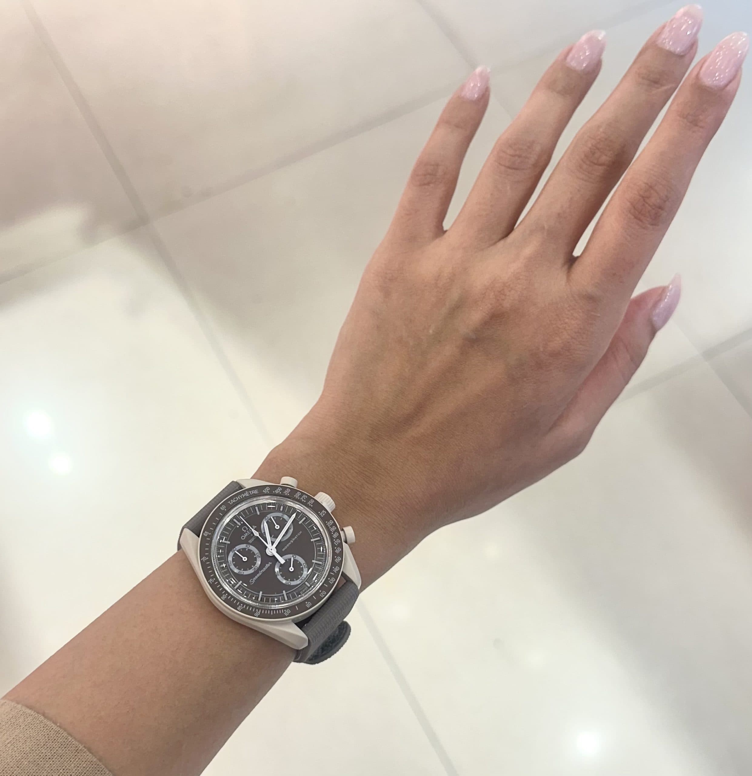 ساعت مچی امگا سواچ Omega Swatch Moon Shine — تصویر ۹