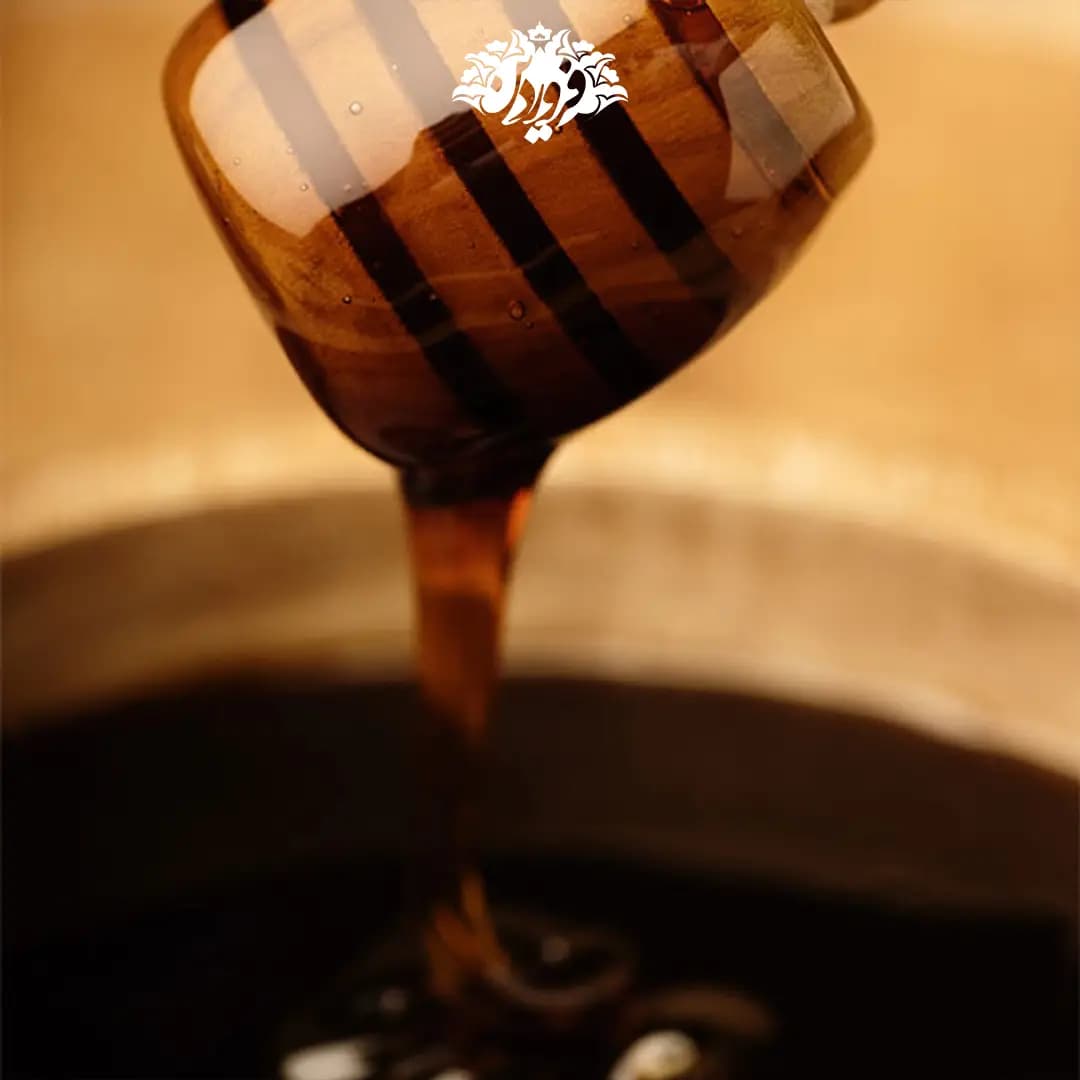 عسل سیاه فروردین | Iranian Black Honey — تصویر ۸