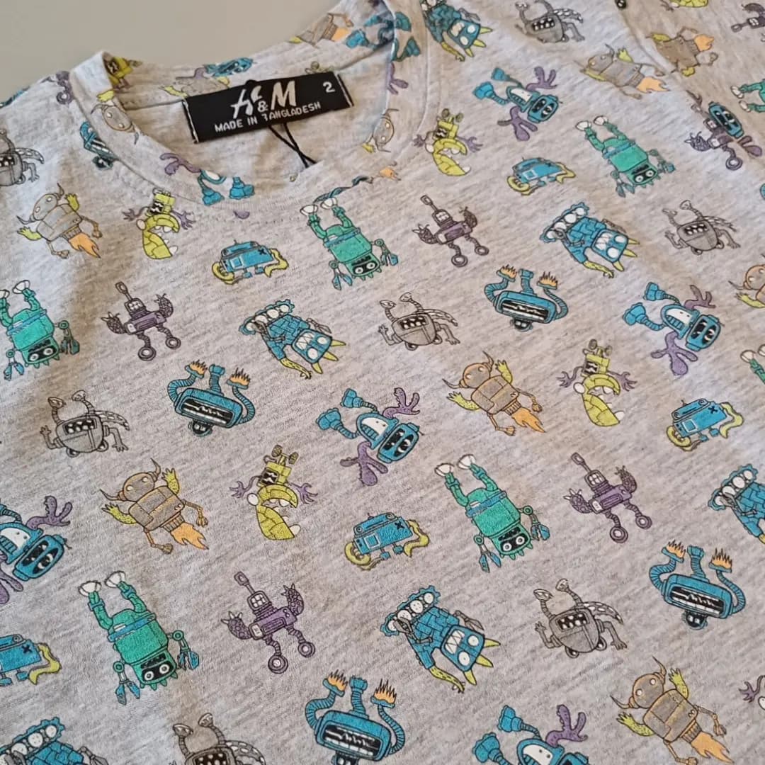 ست تیشرت شلوارک طوسی H&M — تصویر ۱۲