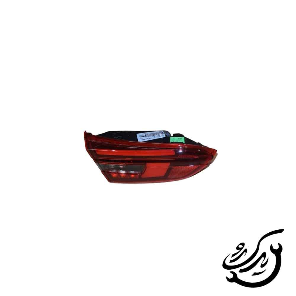 چراغ خطر عقب روی درب صندوق راست چری آریزو 6 اصلی — تصویر ۲