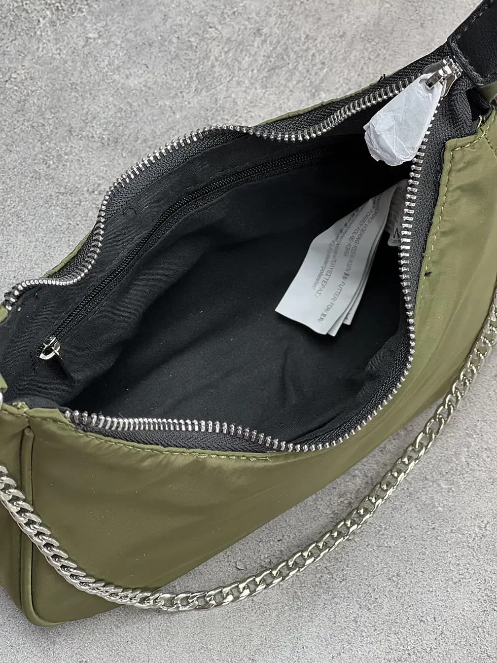 کیف زنانه اورجینال برند Stradivarius اسپانیا مدل Olive green chain — تصویر ۹