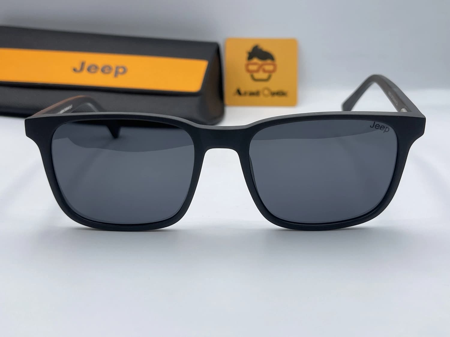 عینک آفتابی جیپ مدل LS8072 — تصویر ۳
