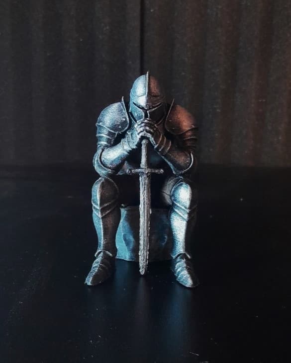 شوالیه نشسته متفکر | sited thinking knight — تصویر ۶