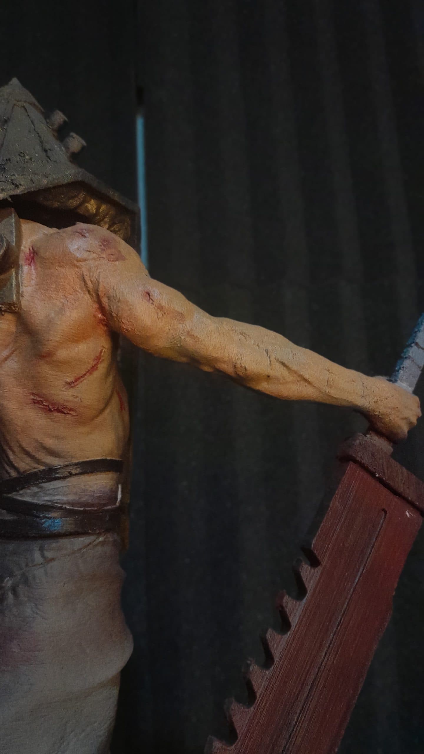 پیرامید هد از سایلنت هیل | pyramid head silent hill — تصویر ۳