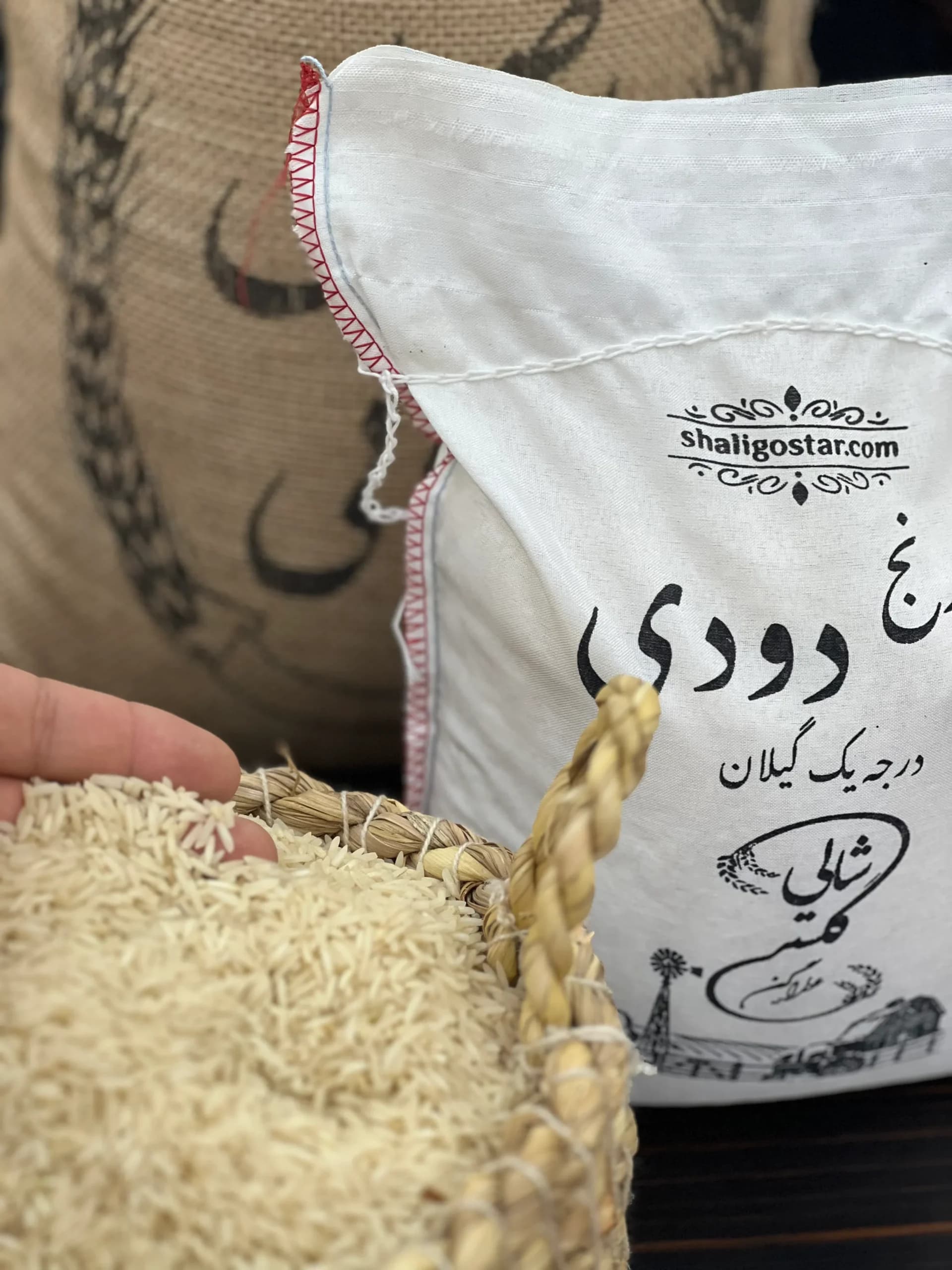 برنج دودی هاشمی گیلان | عطر واقعی و طبیعی برنج دودی – 2 کیلویی — تصویر ۴