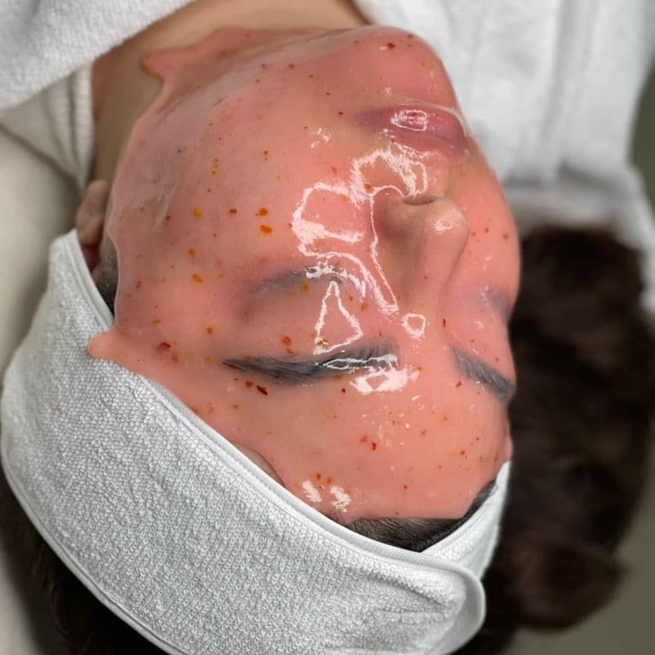 ماسک هیدروژلی روشن کننده پوست عصاره گل رز بلغاری برند پرگاس Pergas — تصویر ۵