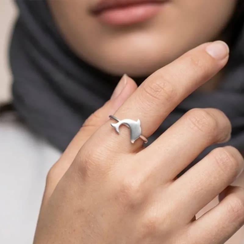 انگشتر نقره 925 مینیمال زنانه با طرح دلفین — تصویر ۶
