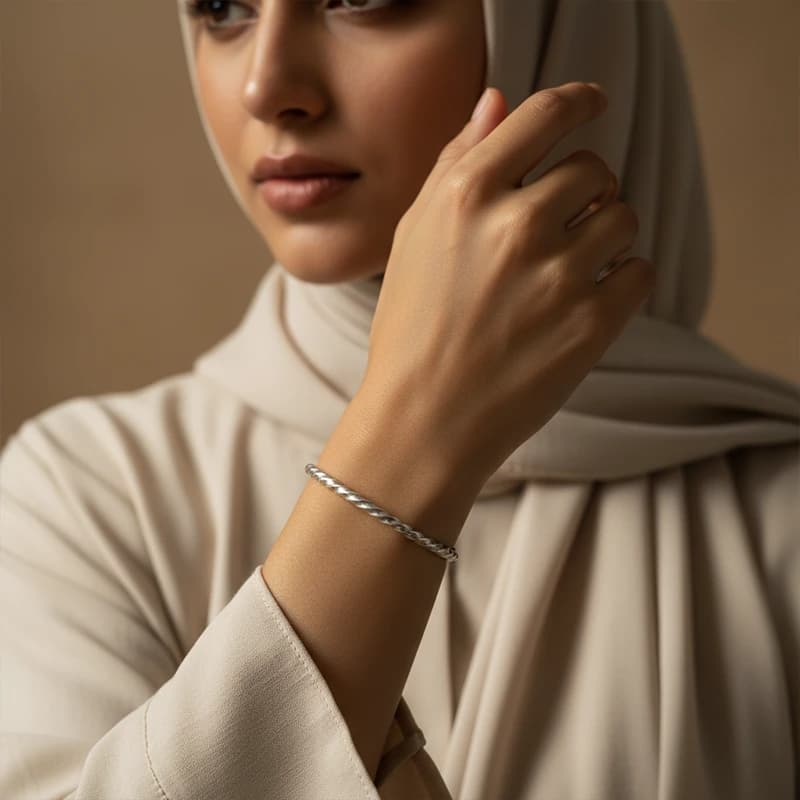 بنگل نقره 925 زنانه و مردانه طرح پیچ ریز — تصویر ۳