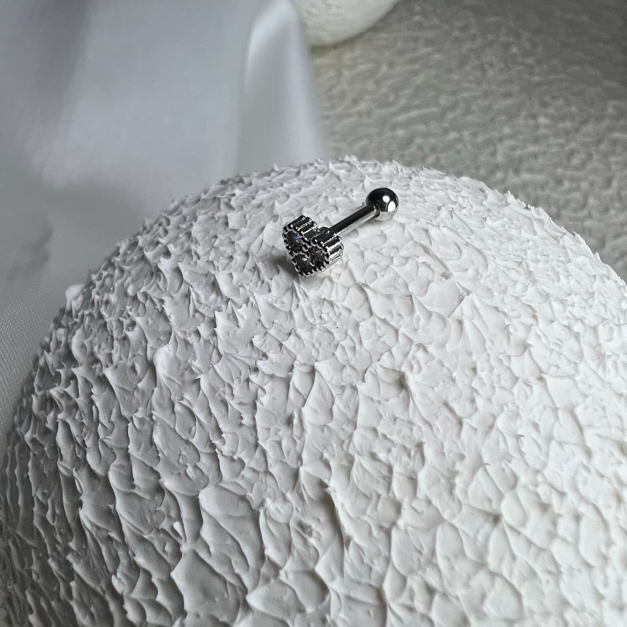 پیرسینگ گوش جواهری نقره ای کد 135 — تصویر ۶